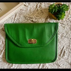 Green Clutch